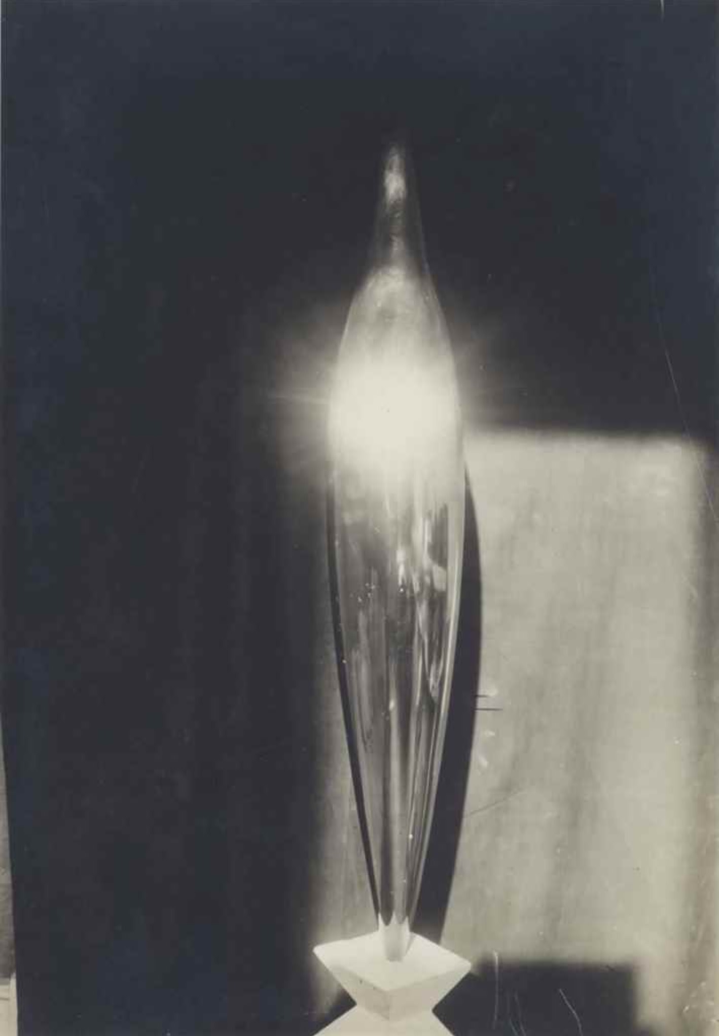 Image no. 147: Golden Bird (Constantin Brancusi), code=S, ord=30, date=c. 1920