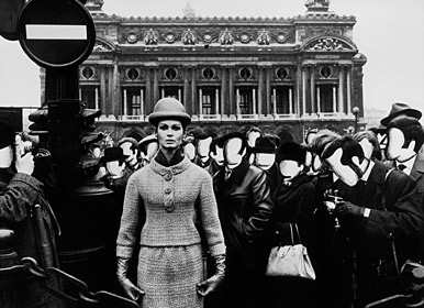 Image no. 40: Isabella + Opera + Blank Fac... (William Klein), code=S, ord=1000, date=1963