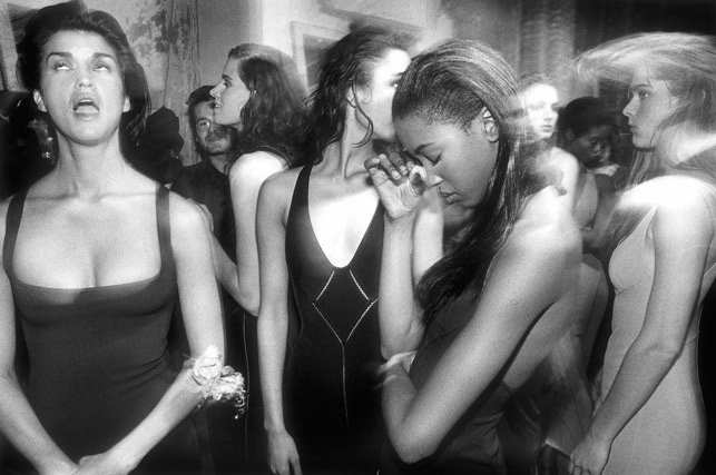 Image no. 44: Backstage Alaïa, Paris (William Klein), code=S, ord=1000, date=1986