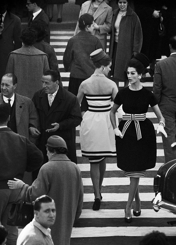 Image no. 264: Simone + Nina, Piazza di Spa... (William Klein), code=S, ord=1000, date=1960