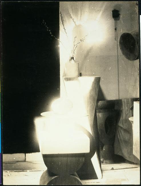 Image no. 195: Vue d`atelier : Le Nouveau-N... (Constantin Brancusi), code=S, ord=1000, date=-